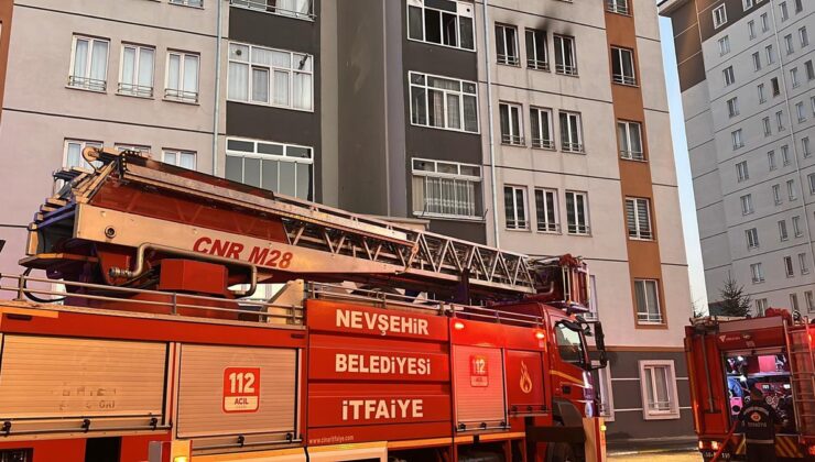 Nevşehir’de 11 katlı apartmanın 4’üncü katındaki yangında 6 kişi dumandan etkilendi