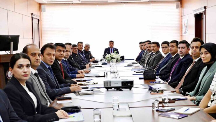 Niğde Cumhuriyet Başsavcısı Aydın Tuncay başkanlığında suçla mücadele toplantısı yapıldı
