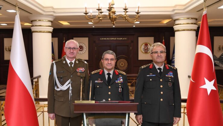 Polonya Kara Kuvvetleri Müfettişi Fajkowski, Bayraktaroğlu tarafından kabul edildi
