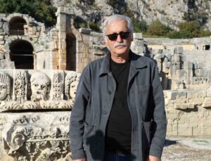 Prof. Dr. Çevik, Aperlai’deki atıklara ‘Gitmez olaydım’ diyerek tepki gösterdi.