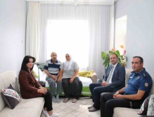 Pütürge Kaymakamı yaşlı ve rahatsız vatandaşları evlerinde ziyaret etti