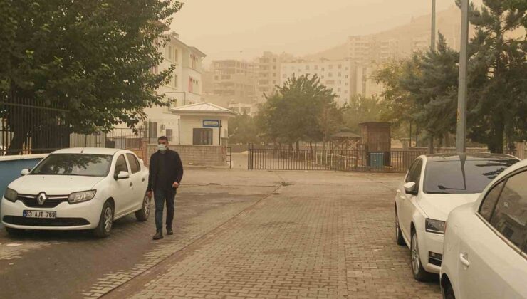 Şanlıurfa’da toz taşınımı yaşamı olumsuz etkiledi, görüş mesafesi azaldı