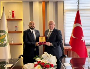 Selim Yılmaz, Çarşamba Ticaret Borsası başkanlığını Kazım Yılmaz’dan devraldı