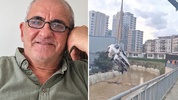 Sarıyer'de sel sularına kapılan otomobilde yürek yakan detay! Anahtar kontakta, eşyaları araçta ama...