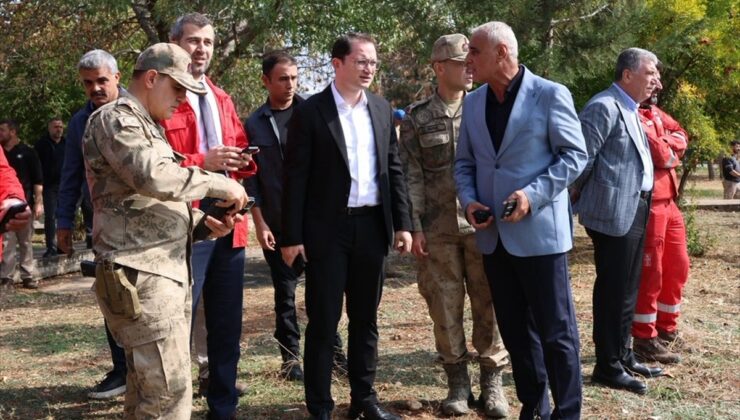 Siirt Kurtalan Kaymakamı Başara, TPAO kampındaki yangında inceleme yaptı