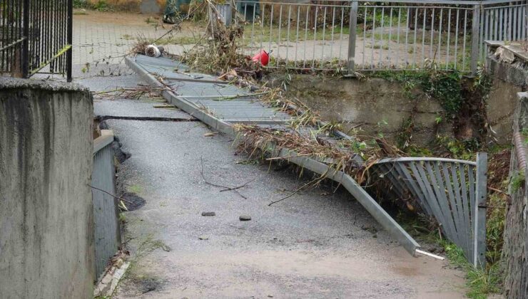 Şile Ahmetli’de dere taştı, bir binanın alt katını yaklaşık 2,5 metre su bastı
