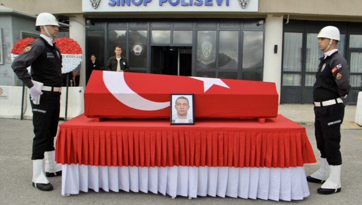 Sinop Yalıkavak’ta alabora olan teknede ölen polis memuru için tören yapıldı