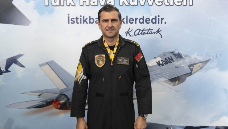 SOLOTÜRK pilotları Şanlıurfa’da gençlere pilotluk hayali aşıladı