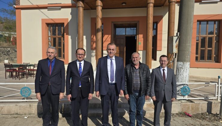 Süleymanpaşa Kaymakamı Tunçer, İnecik’te tarihi hükümet konağını inceledi