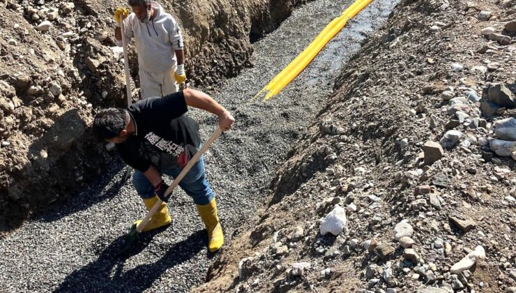 Taşova Uluköy’de 14 kilometrelik asbestli içme suyu hattı yenilendi