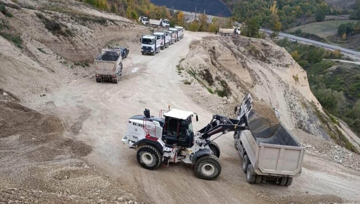 Taşova’da Alçakbel köyü ve mezralarına 6,5 kilometrelik stabilize yol yapıldı
