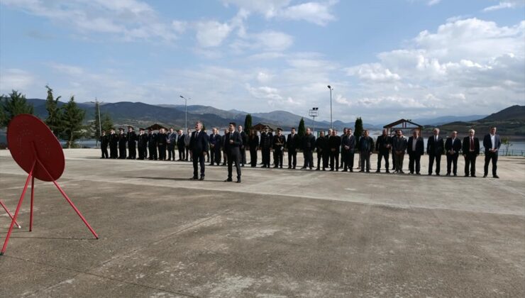 Tokat’ın Yeşilyurt, Turhal, Erbaa ve Almus ilçelerinde 29 Ekim’de çelenk sunuldu