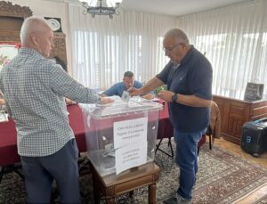 Trakya’da çifte vatandaşlar Bulgaristan seçimi için 15 sandıkta oy kullanmaya başladı
