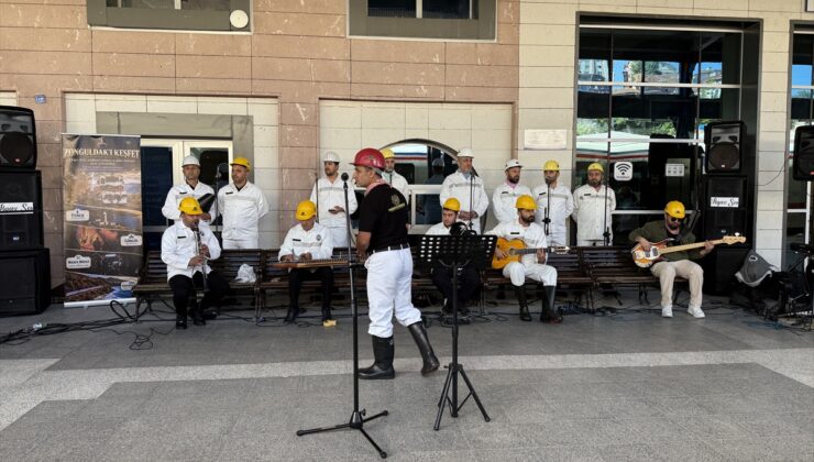Turistik Karaelmas Ekspresi 5. kez Zonguldak’a 101 turistle geldi