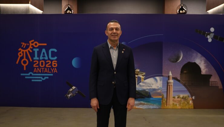 Türkiye Uzay Ajansı Başkanı Kıraç, Antalya’da gençleri uzay ekonomisine çağırdı