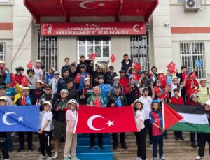 Uzunköprü’de Gazze ve Doğu Türkistan bisiklet turu Adalet Meydanı’nda sona erdi