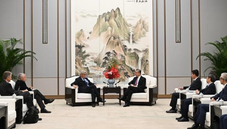 Wang Yi, Çin ve ABD’nin yapay zekada birlikte hareket edebileceğini söyledi
