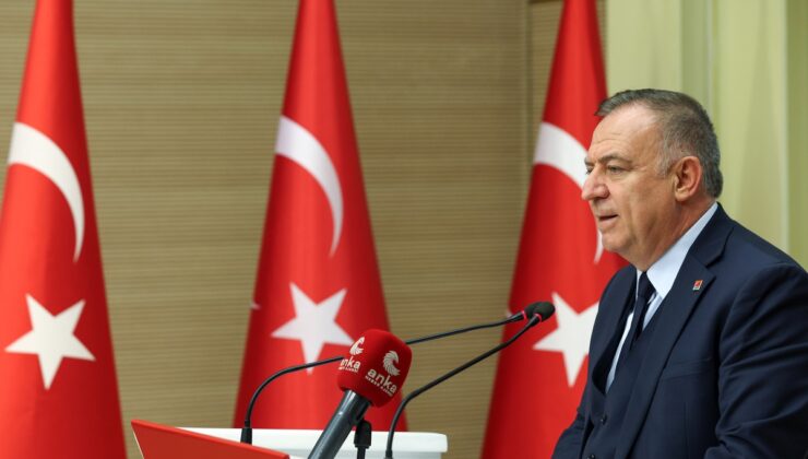 YENİ Parti vekili Zeybek, sanayide bir ayda 560 milyar TL erime olduğunu söyledi