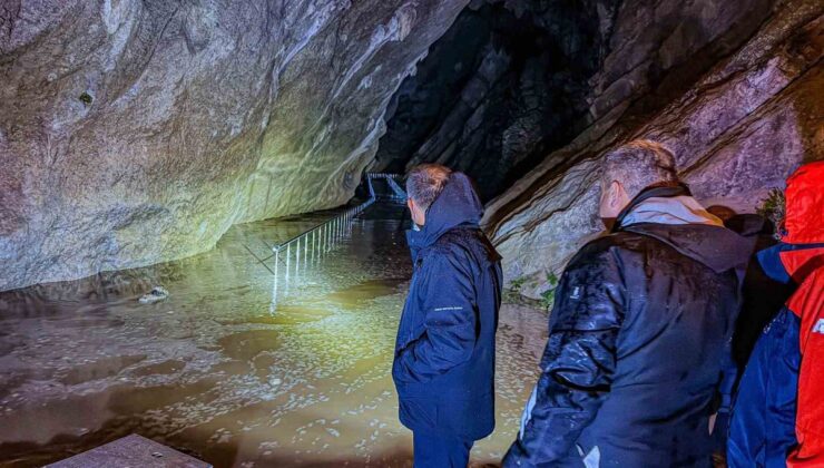 Zonguldak’ta yağış sonrası Vali Hacıbektaşoğlu inceleyip koordinasyon talimatı verdi